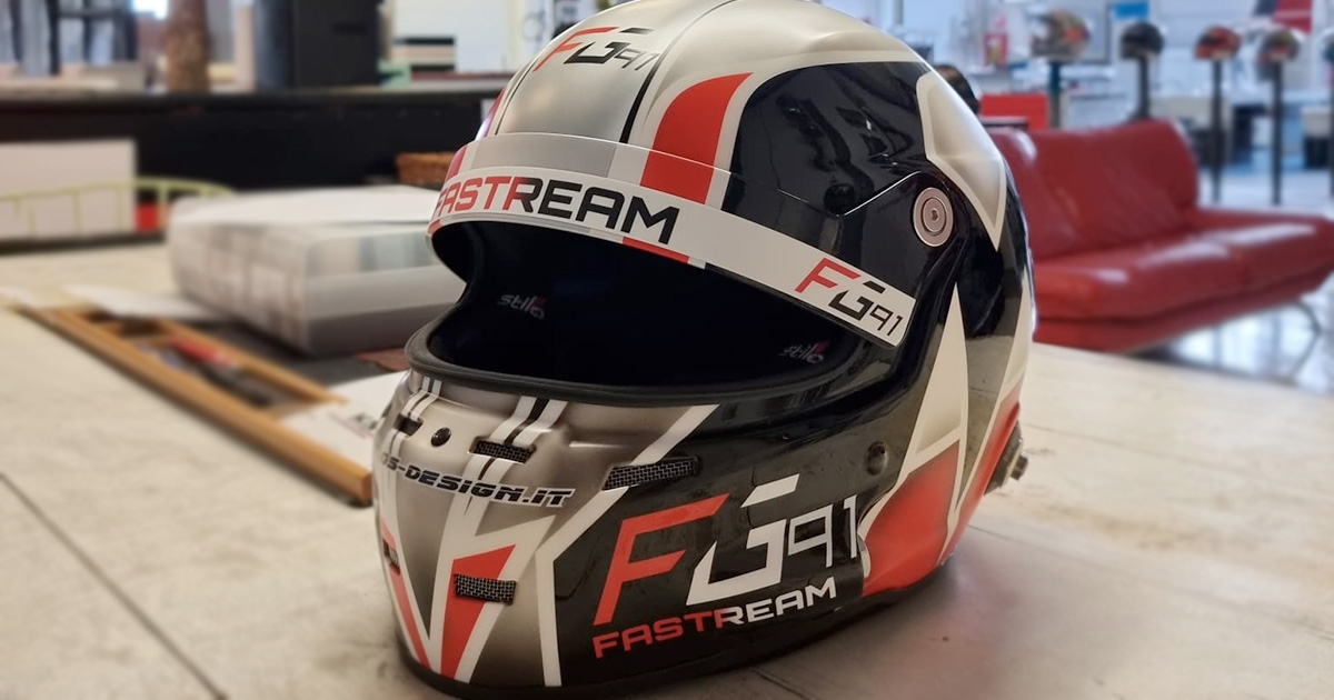 New helmet, new challenges for Marcello Puglisi!